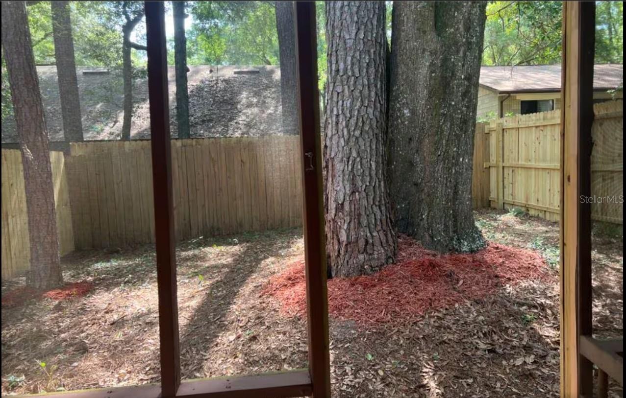 Image 25 of 31 For 4307 70th Terrace