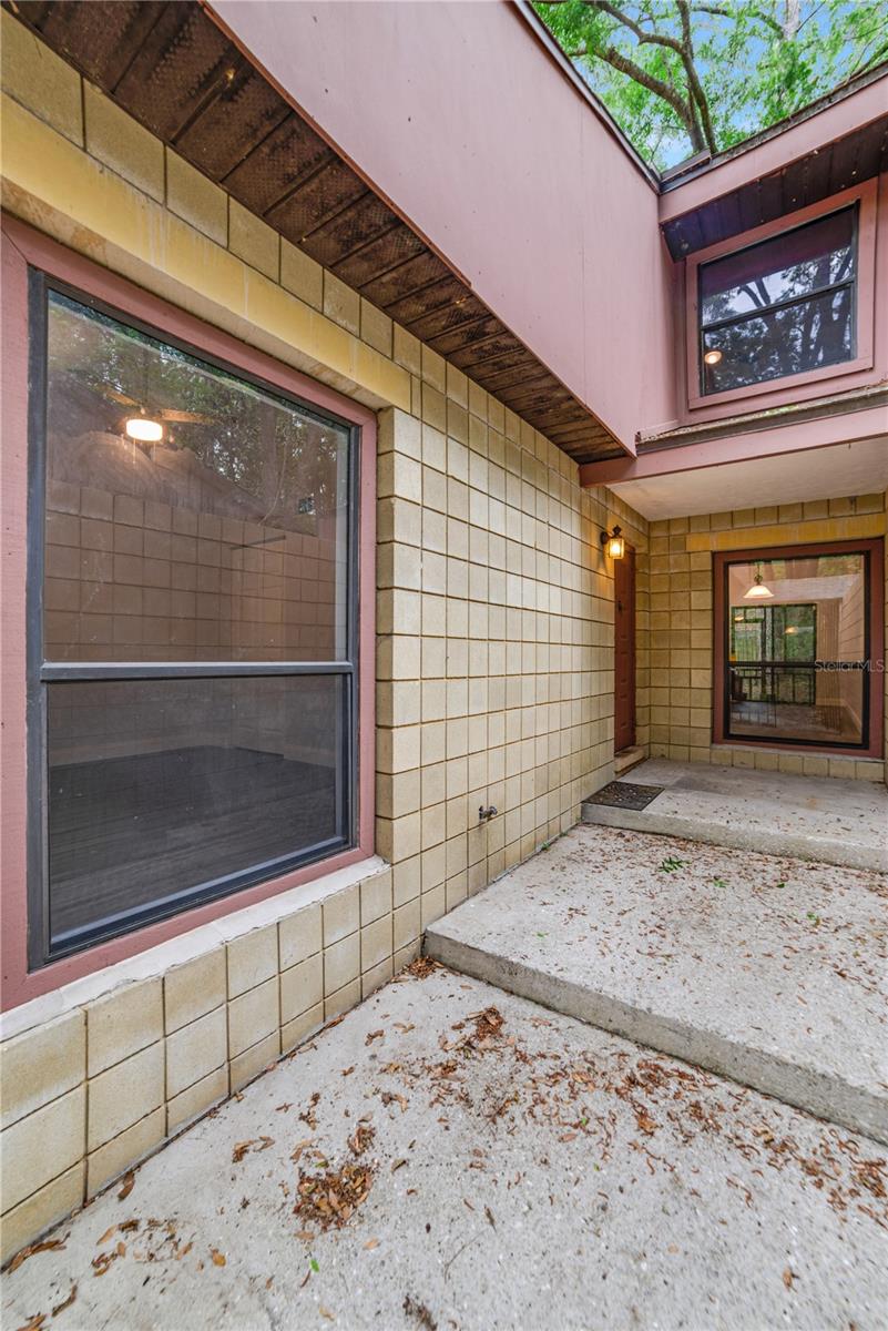 Image 27 of 31 For 4307 70th Terrace