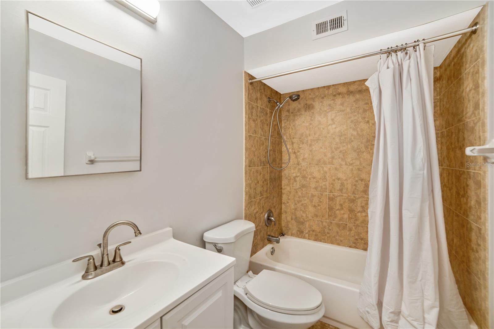 Image 4 of 31 For 4307 70th Terrace