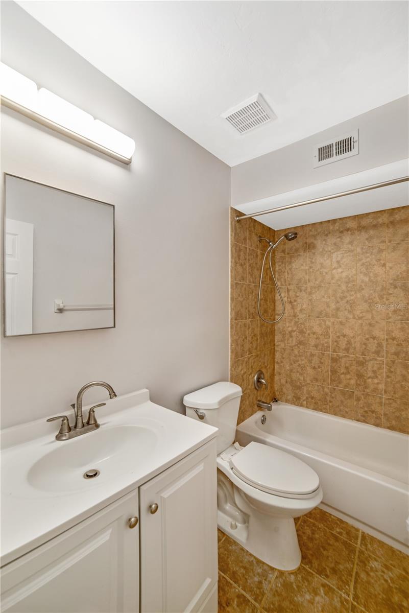 Image 5 of 31 For 4307 70th Terrace