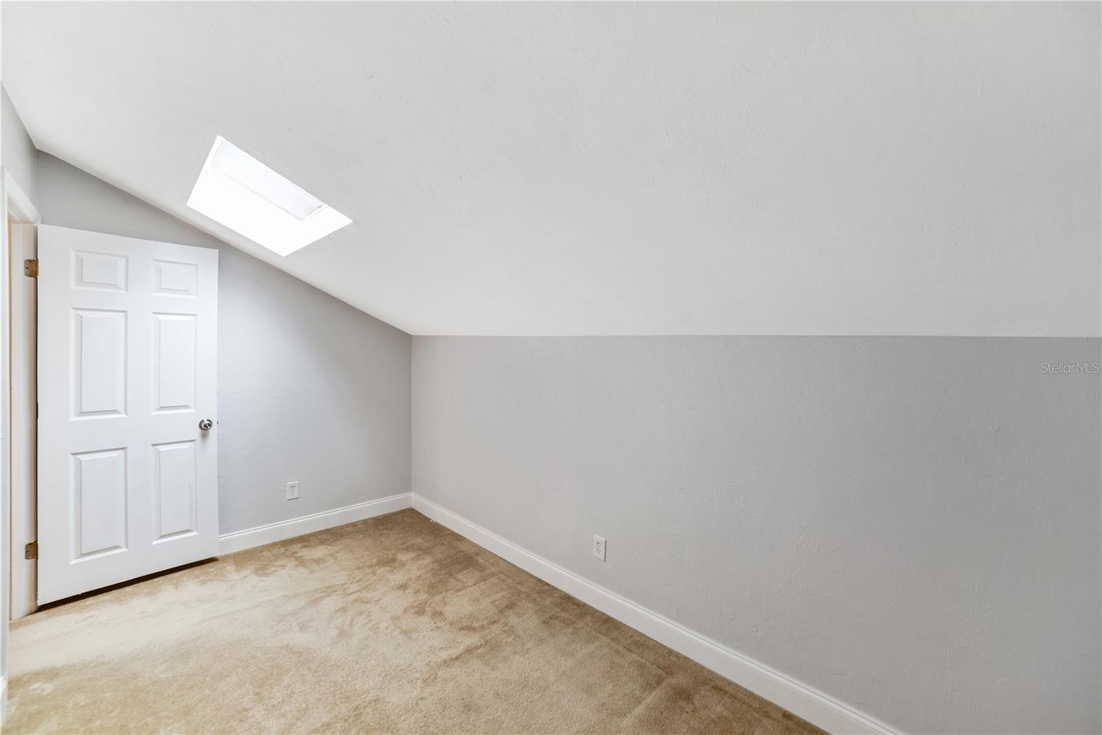 Image 7 of 31 For 4307 70th Terrace