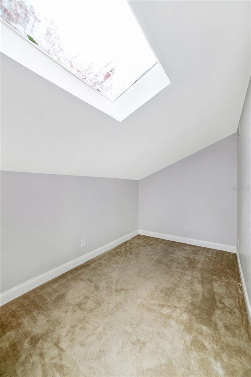 Image 8 of 31 For 4307 70th Terrace