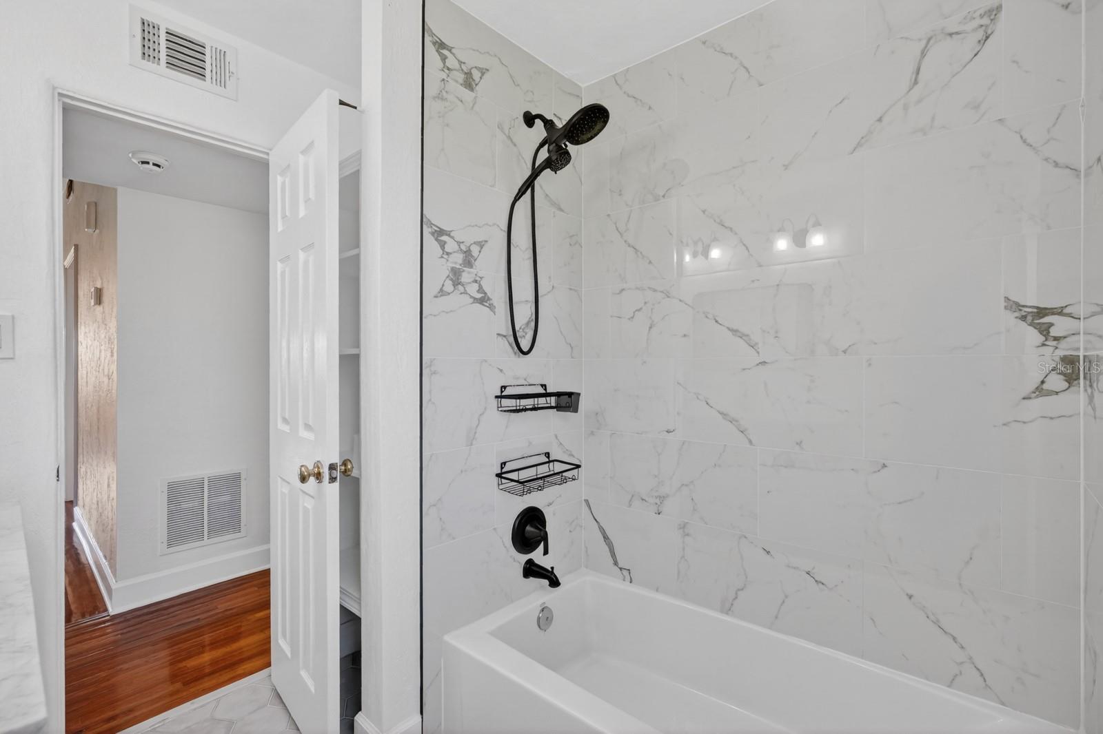 Image 29 of 48 For 215 Ocean Terrace