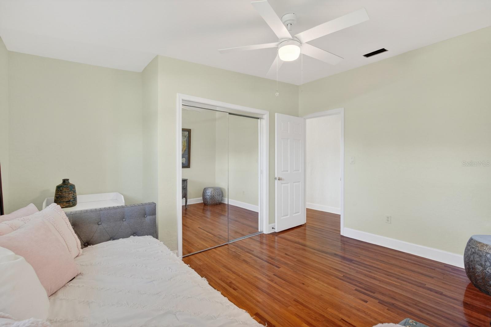 Image 32 of 48 For 215 Ocean Terrace