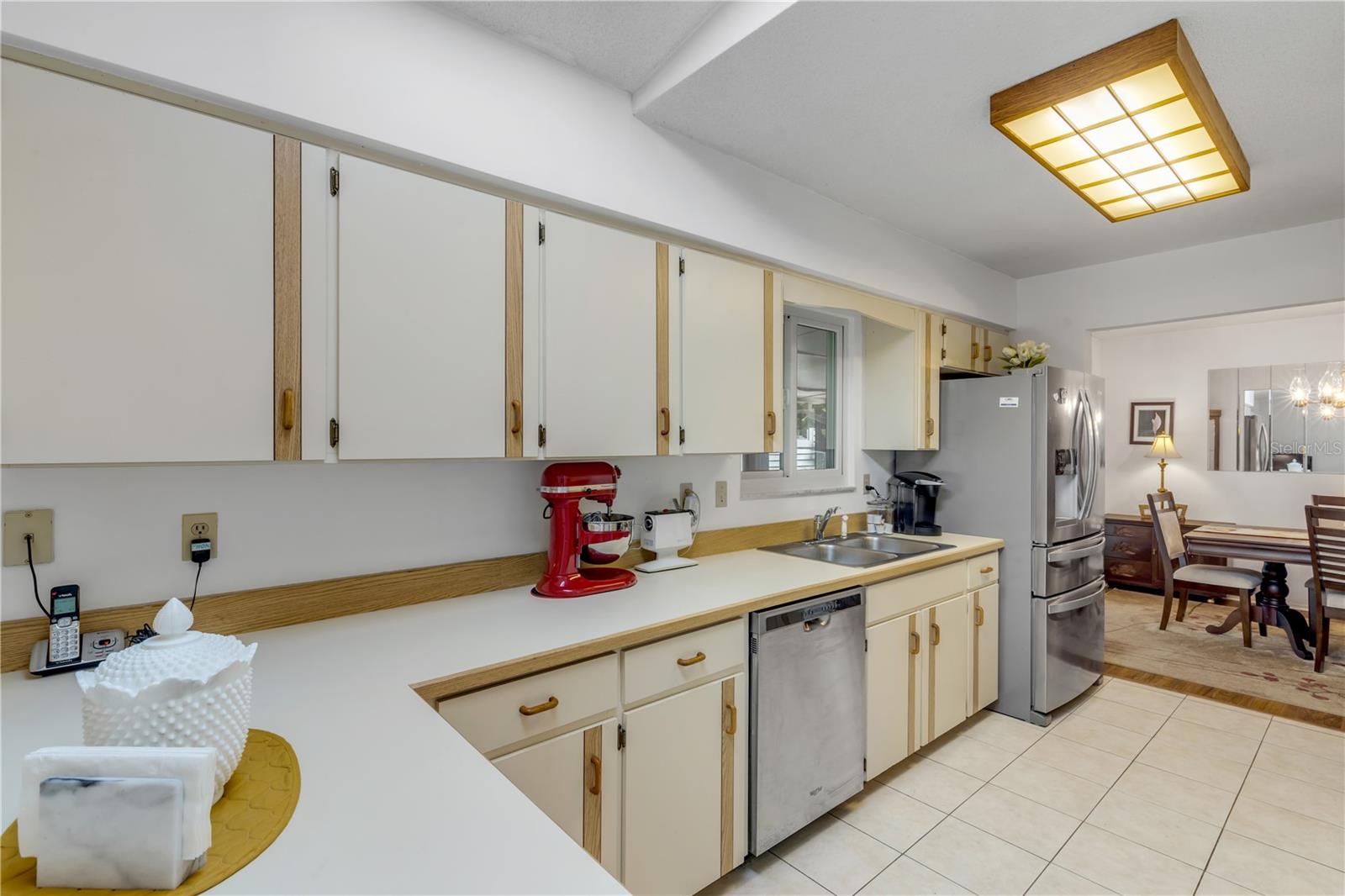 Image 14 of 52 For 1226 Justice Street