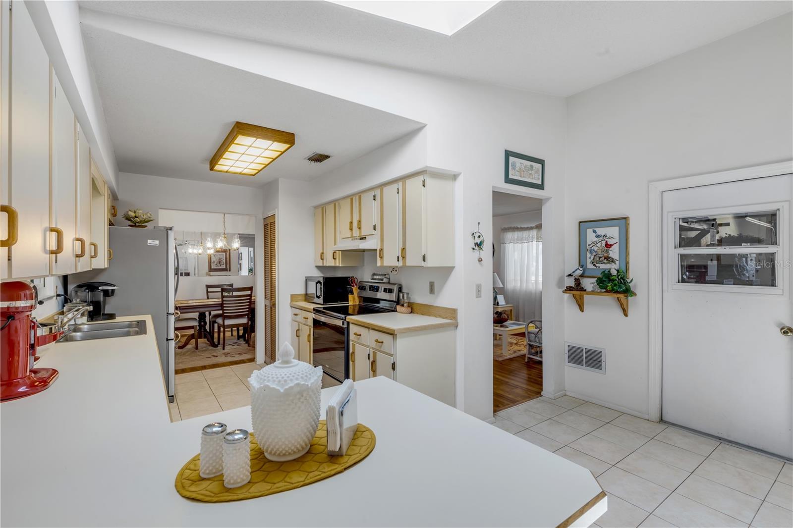 Image 15 of 52 For 1226 Justice Street