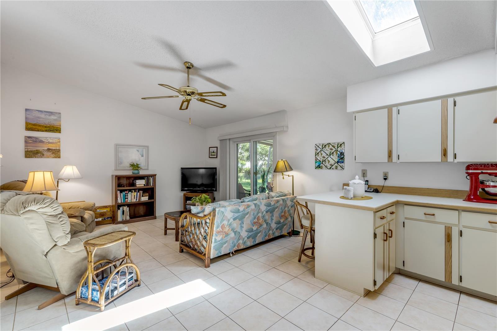 Image 16 of 52 For 1226 Justice Street