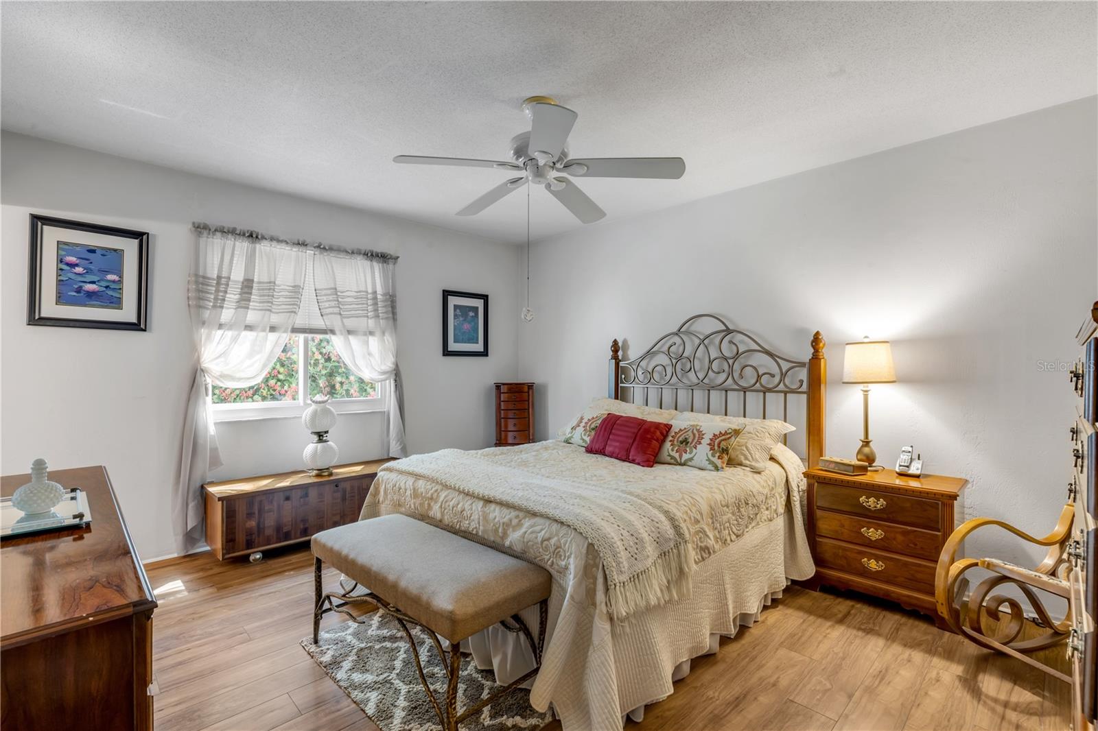 Image 28 of 52 For 1226 Justice Street