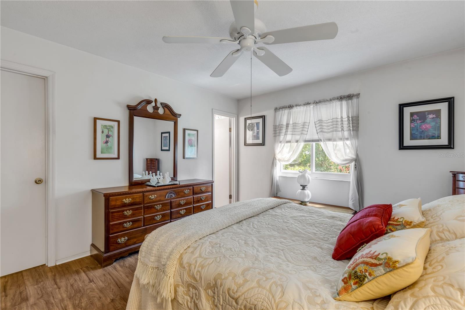 Image 29 of 52 For 1226 Justice Street