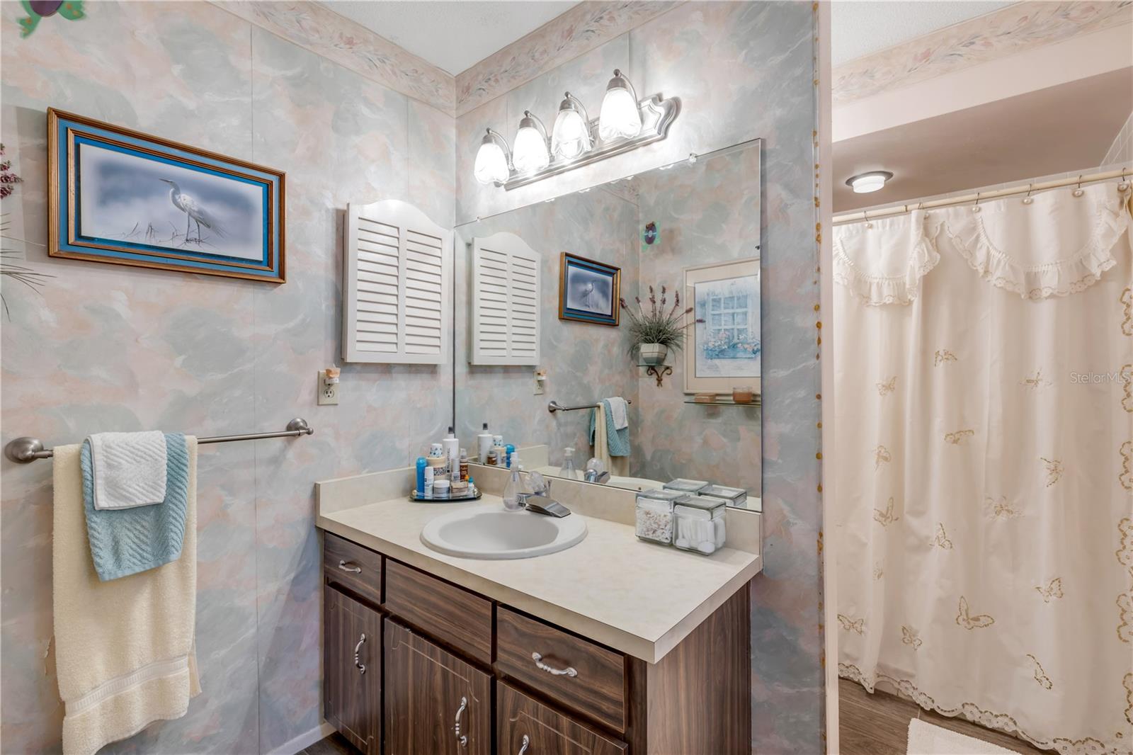 Image 32 of 52 For 1226 Justice Street