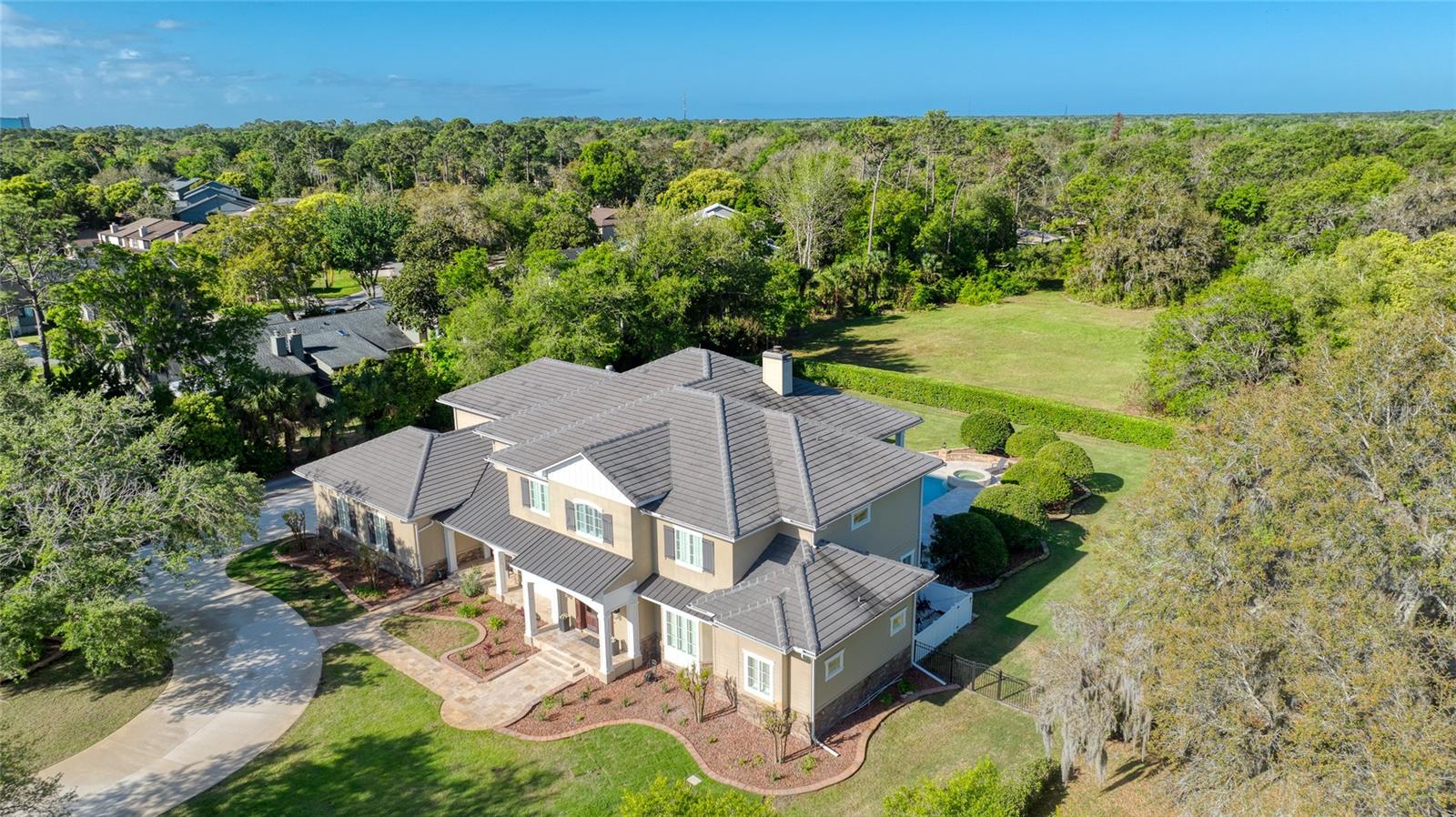 Listing photo id 98 for 230 Parrulli Drive