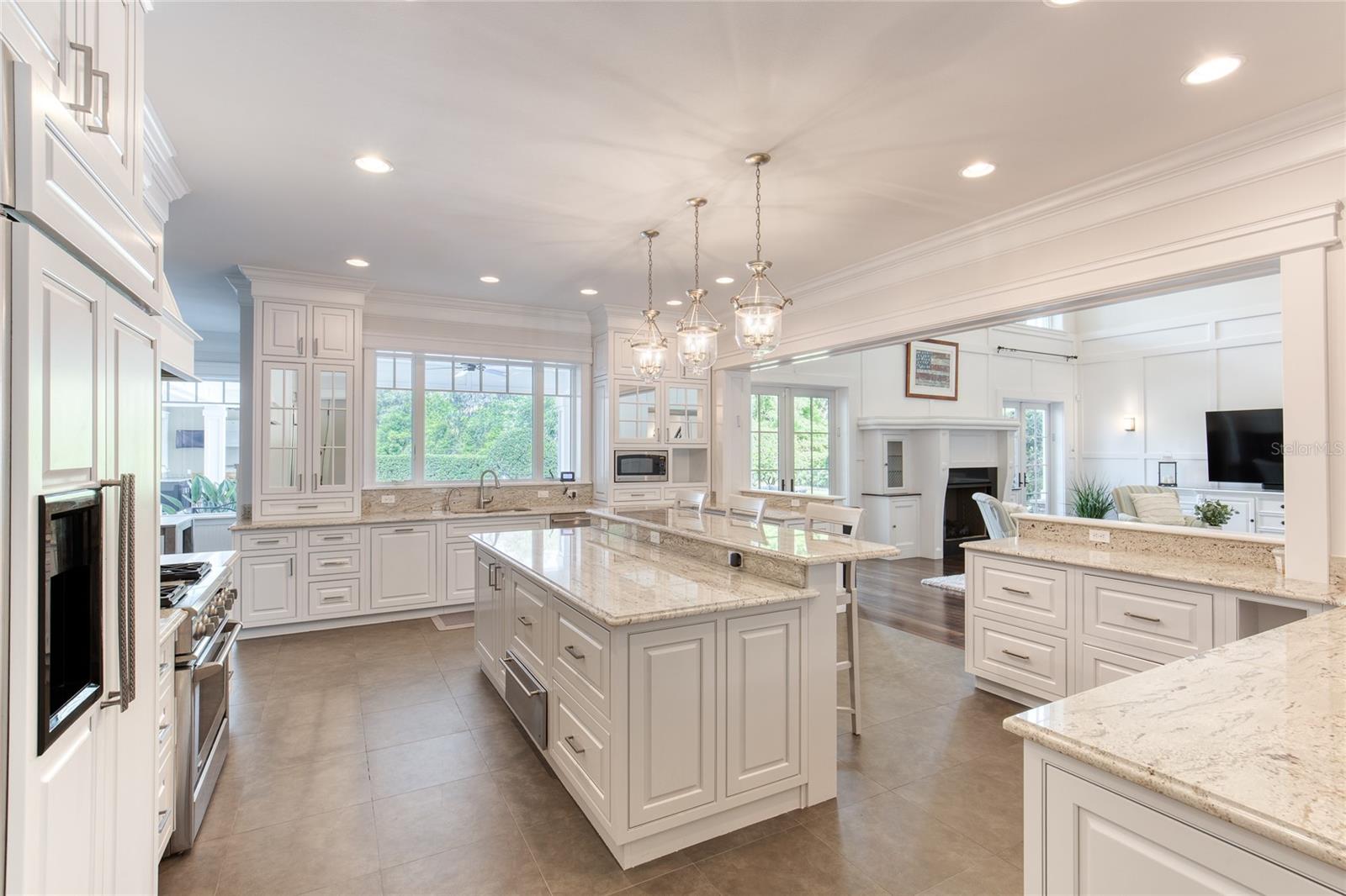 Listing photo id 21 for 230 Parrulli Drive