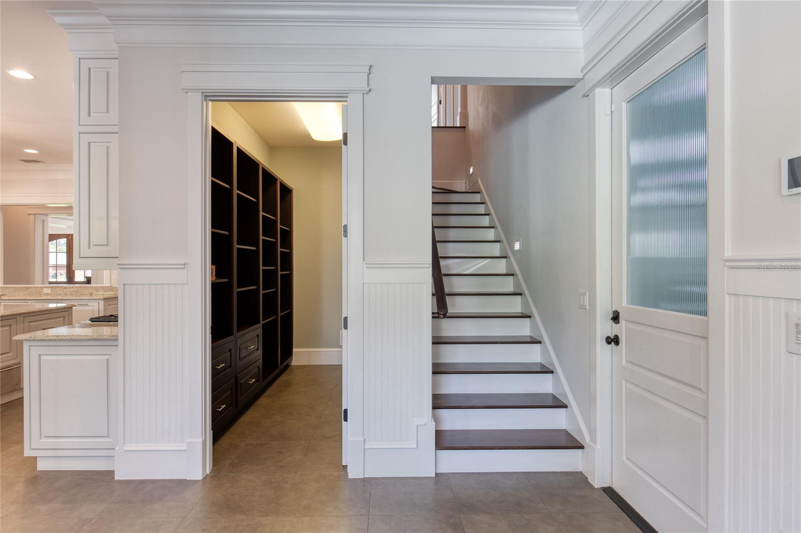 Listing photo id 25 for 230 Parrulli Drive