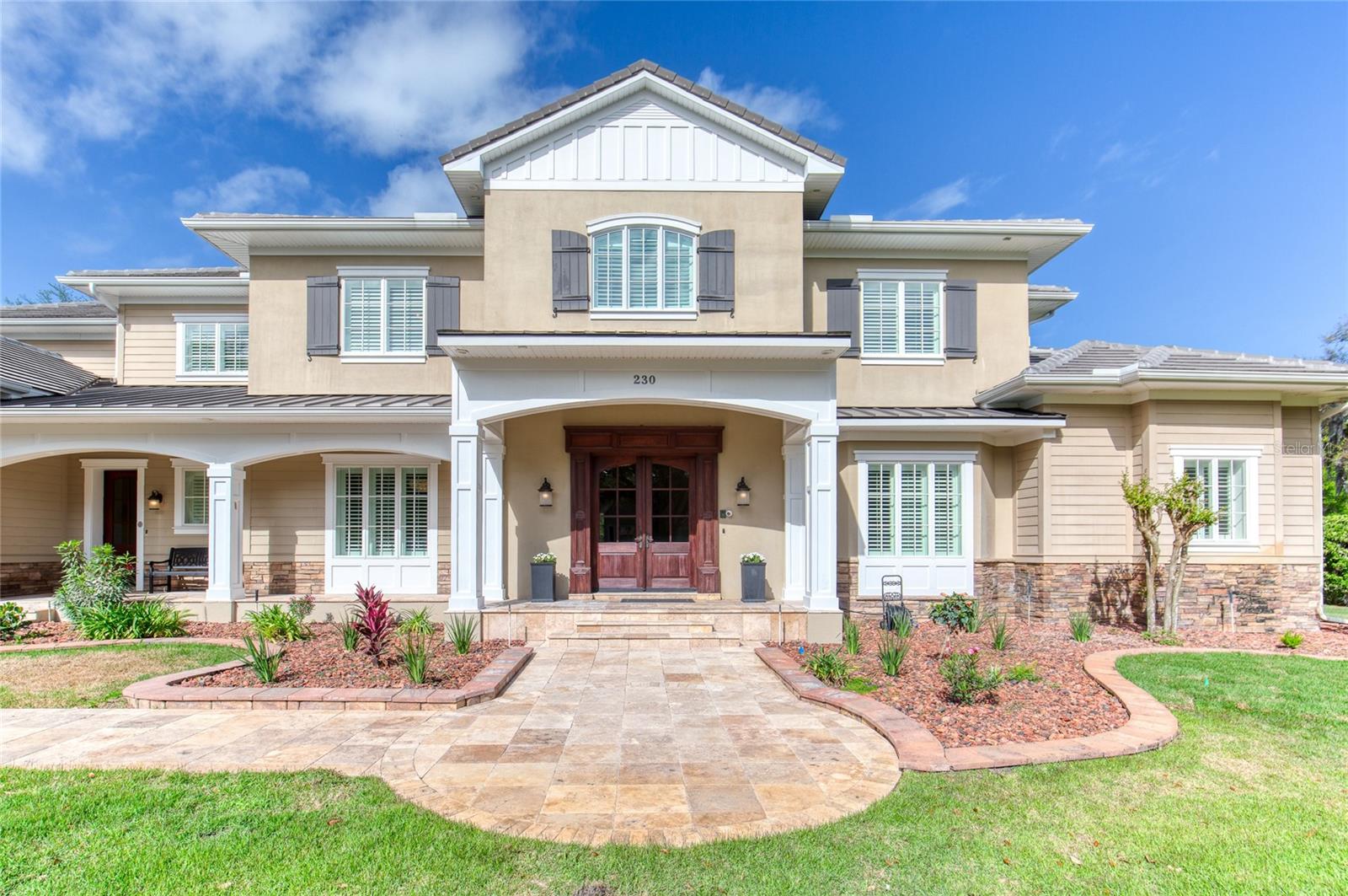 Listing photo id 2 for 230 Parrulli Drive