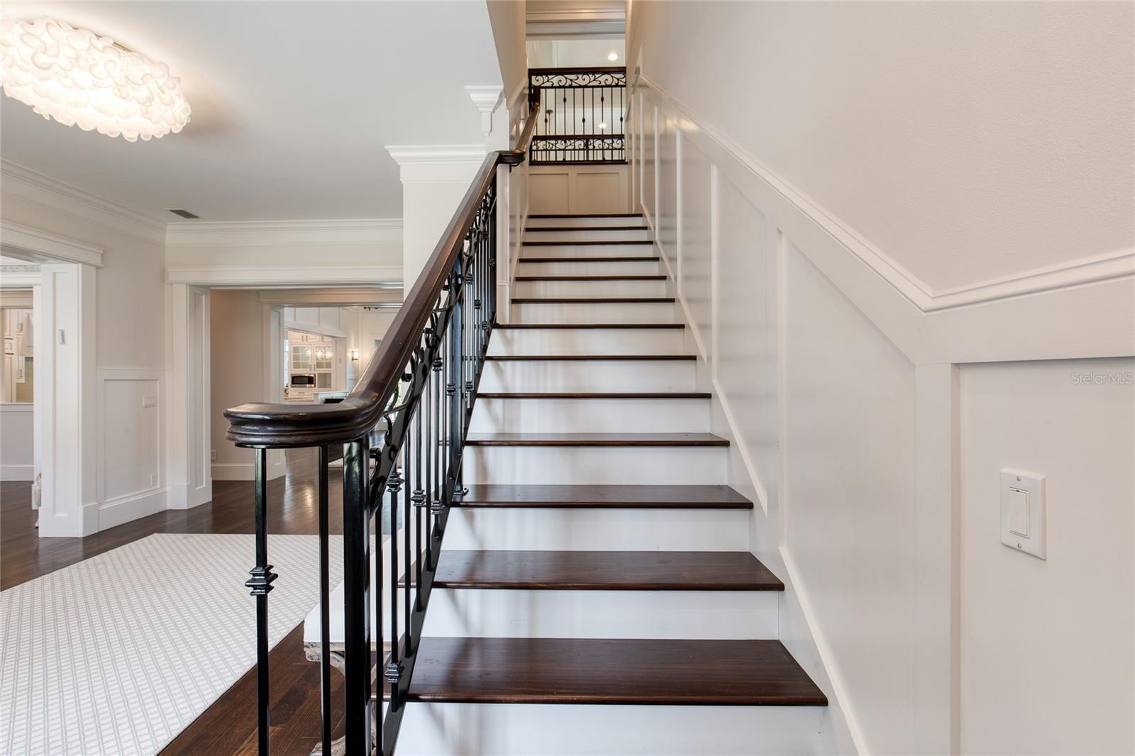 Listing photo id 48 for 230 Parrulli Drive