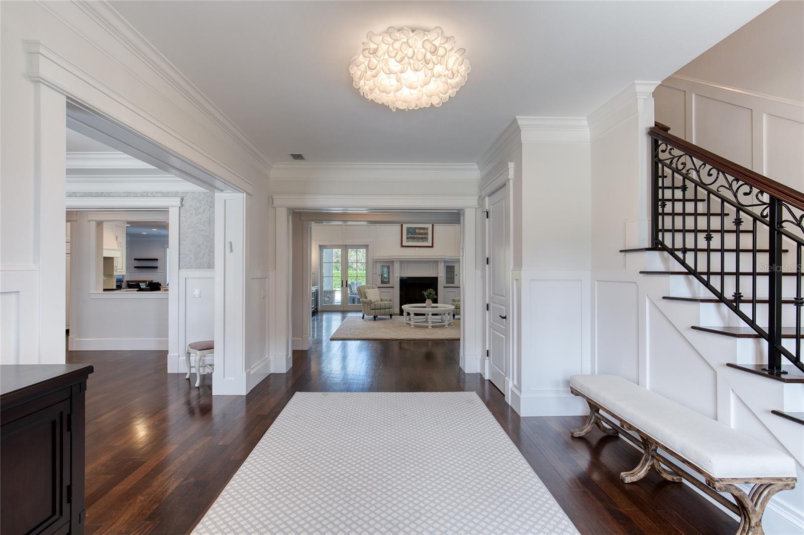 Listing photo id 4 for 230 Parrulli Drive