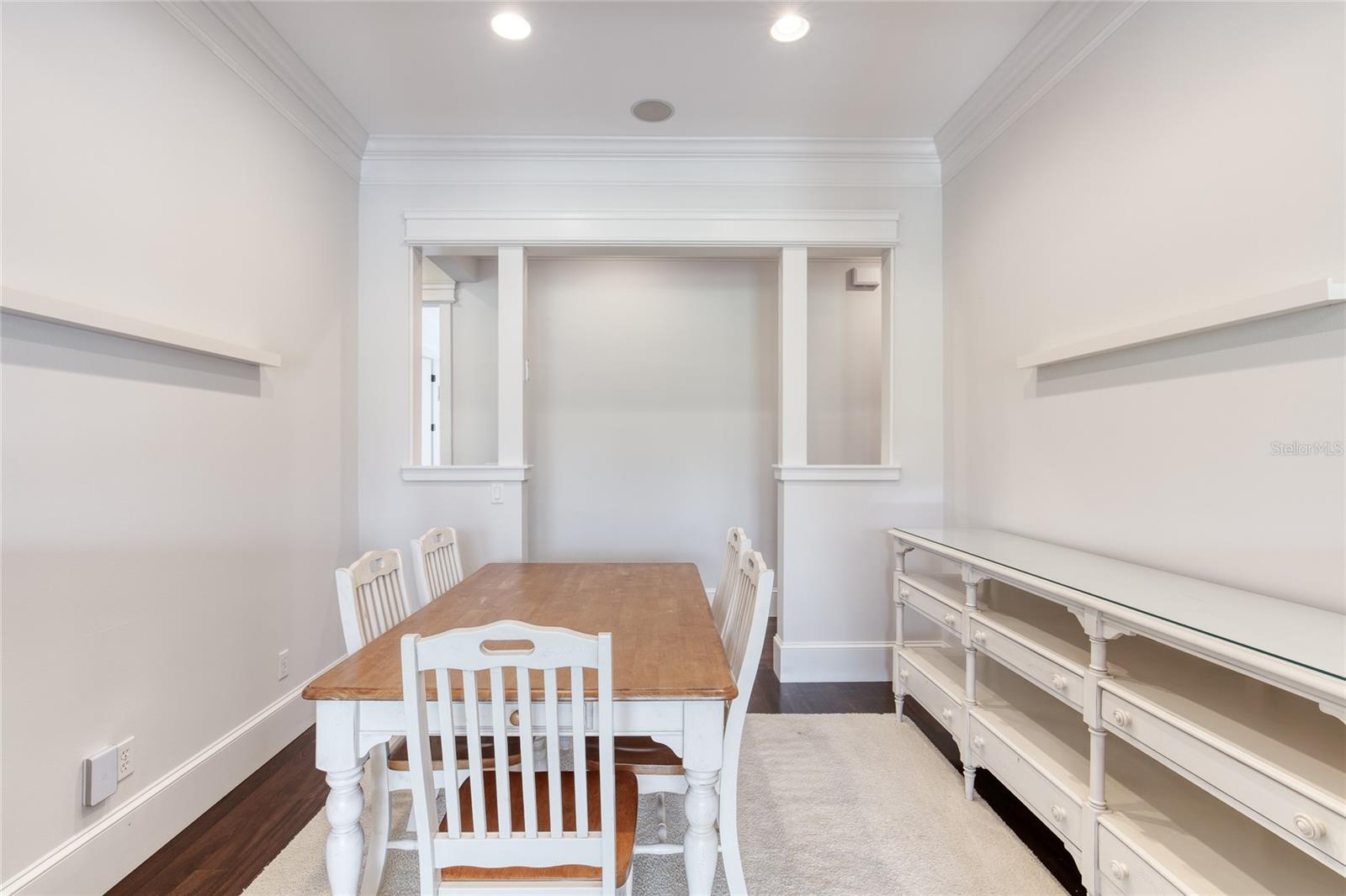 Listing photo id 65 for 230 Parrulli Drive