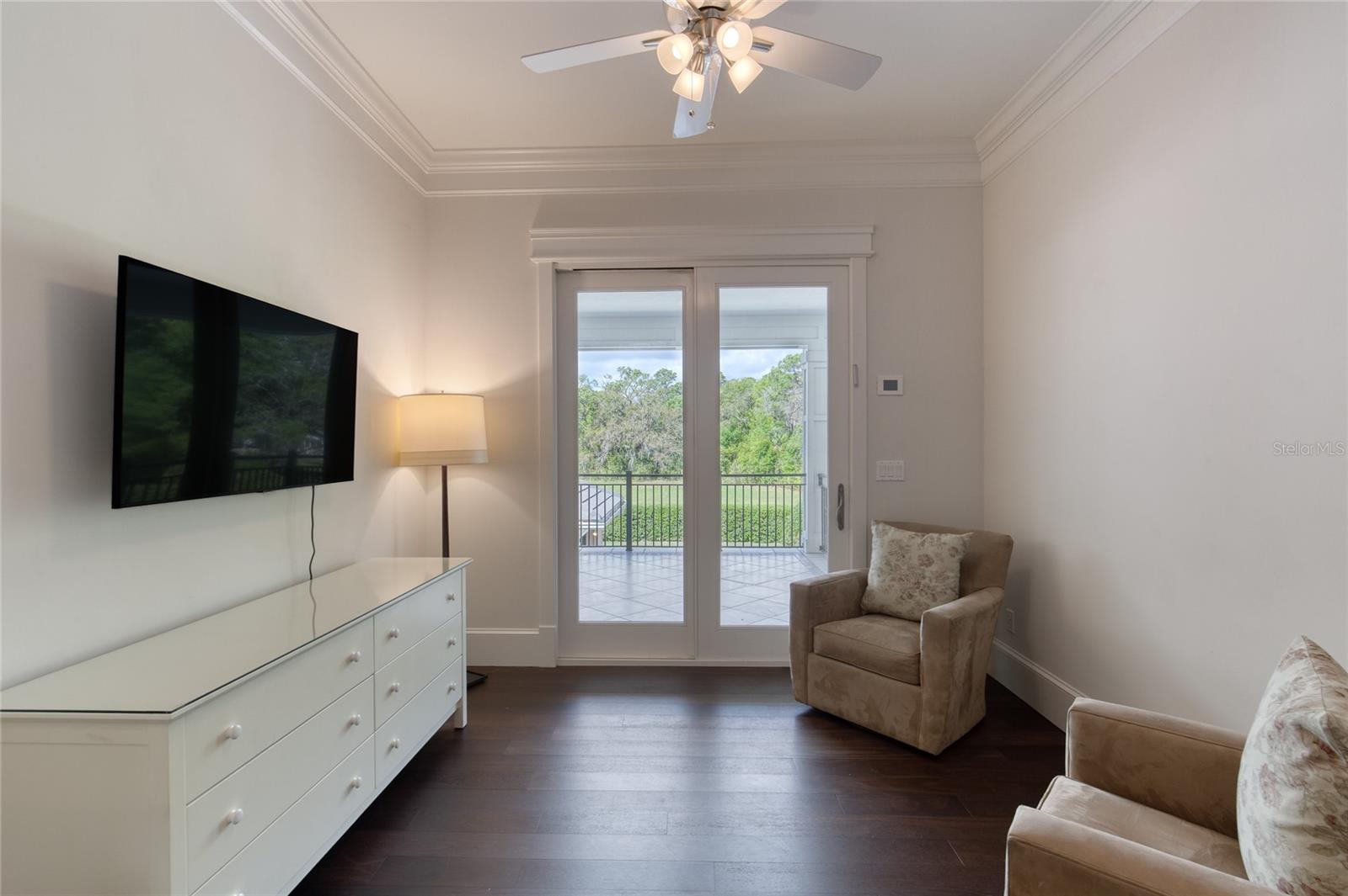 Listing photo id 66 for 230 Parrulli Drive