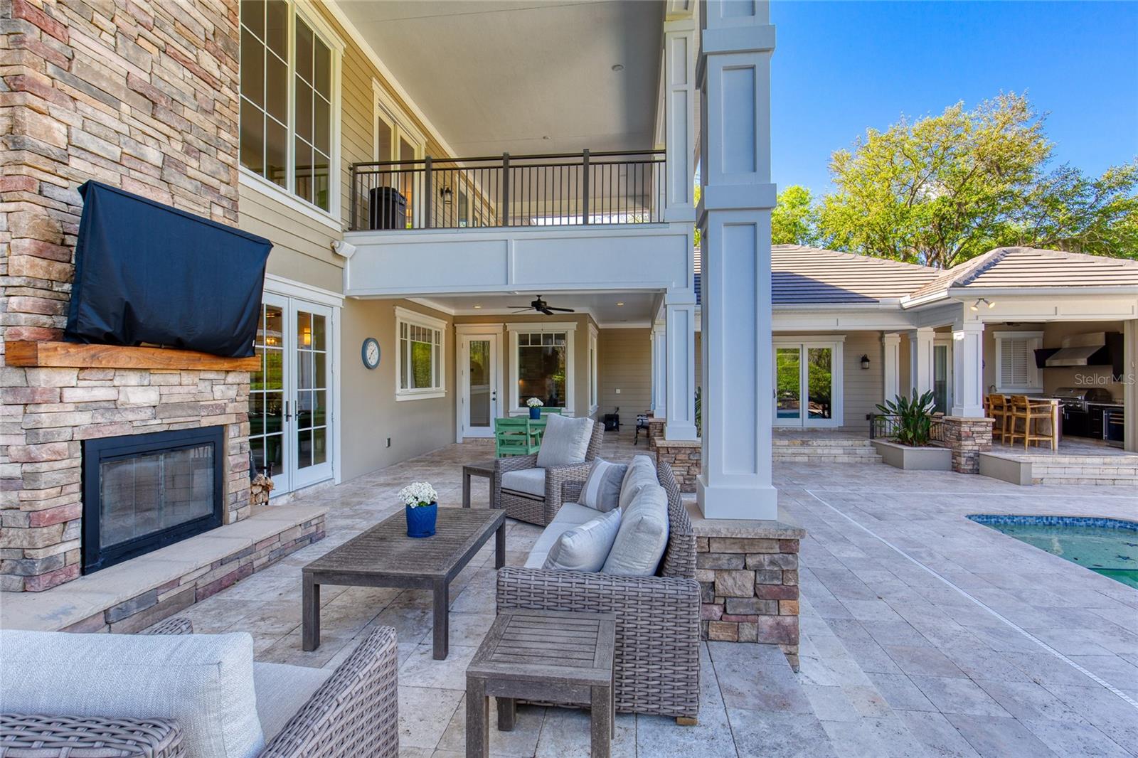 Listing photo id 85 for 230 Parrulli Drive