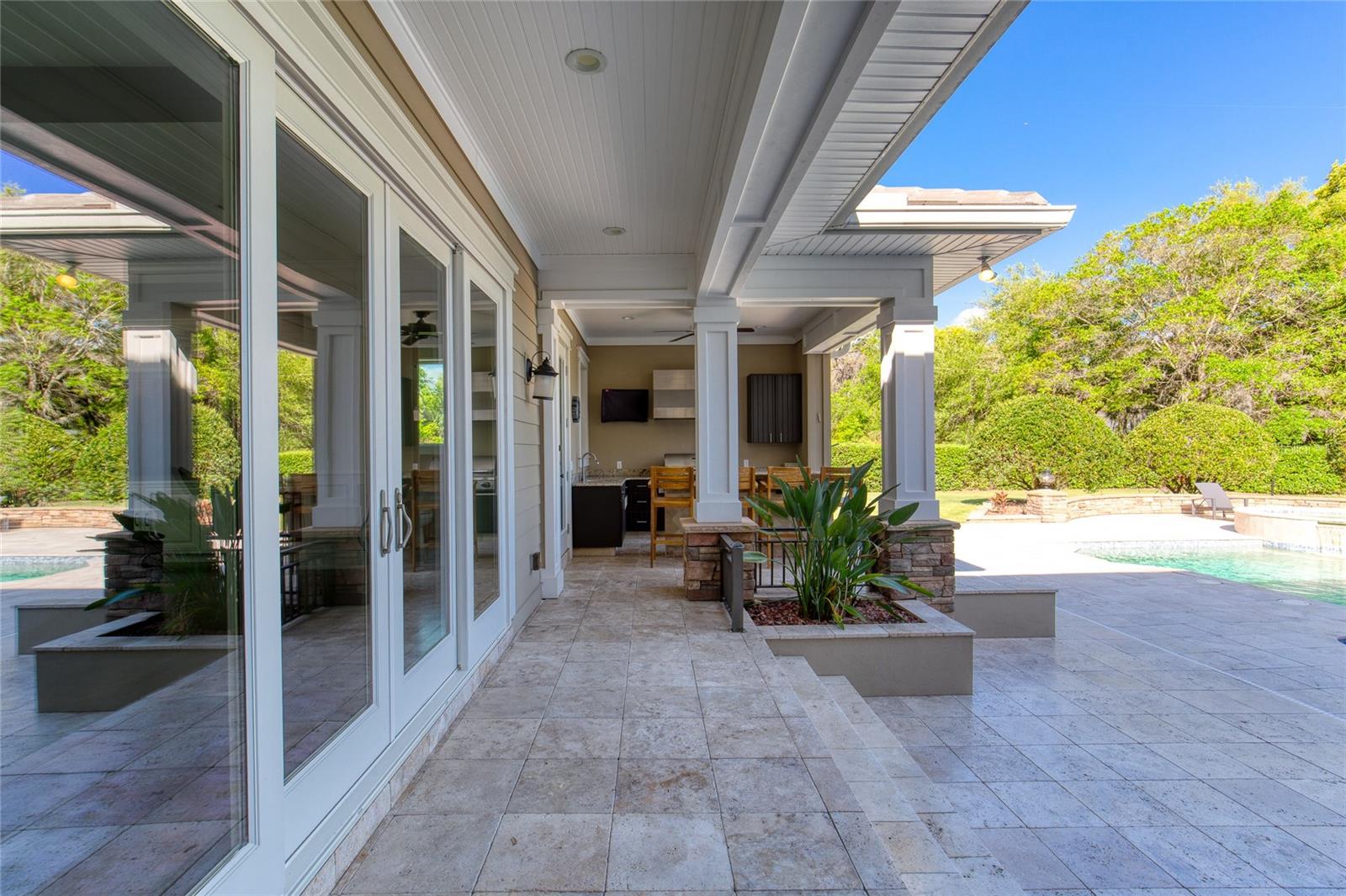 Listing photo id 90 for 230 Parrulli Drive