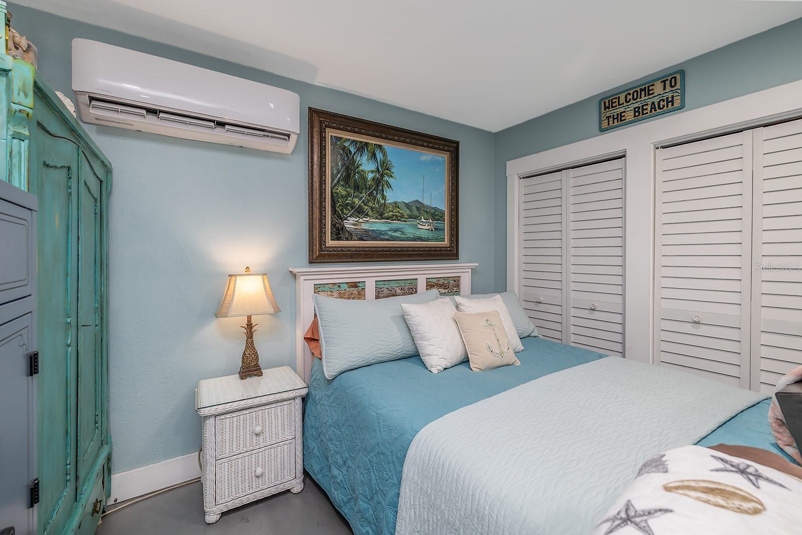 Image 27 of 49 For 957 Pineapple Road