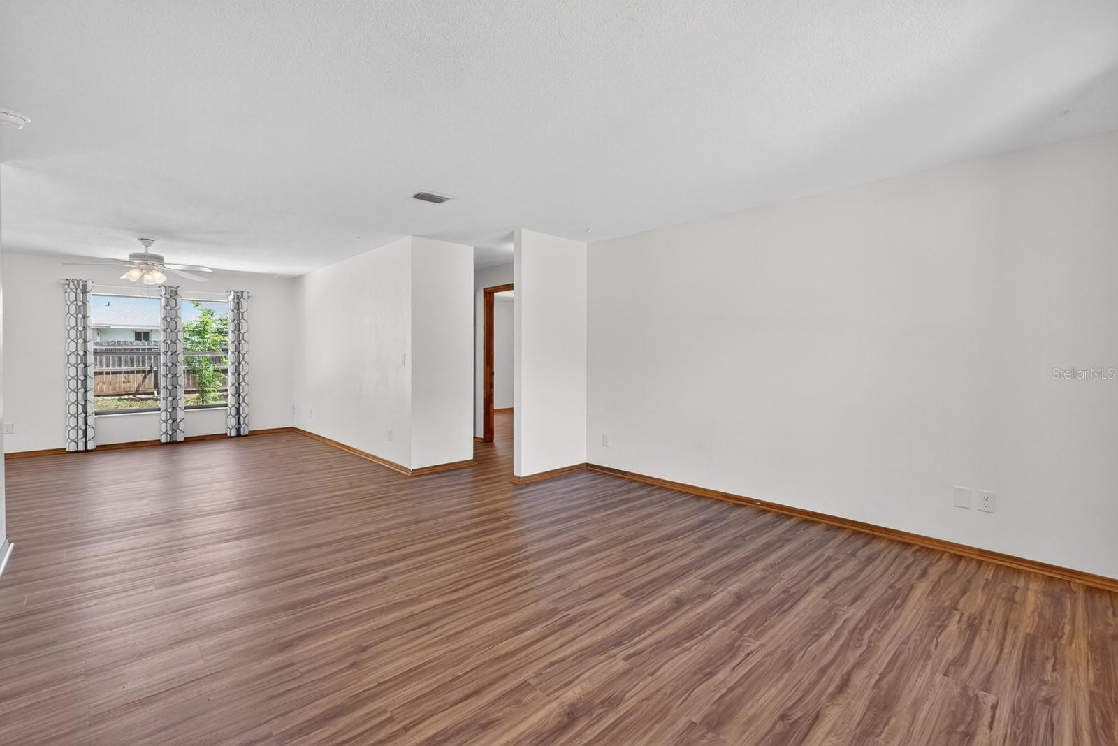 Image 8 of 48 For 1117 Viking Drive