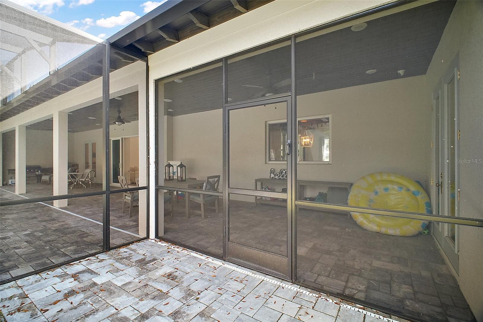 Image 21 of 41 For 1933 S Farm Road