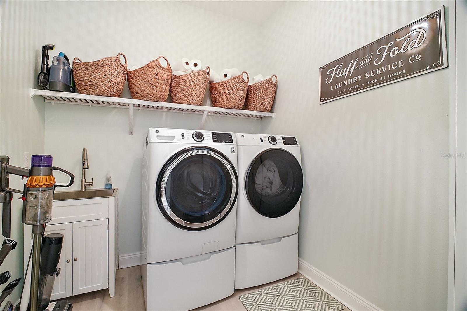 Image 37 of 41 For 1933 S Farm Road