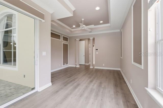 Image 12 of 22 For 312 Lake Victoria Circle