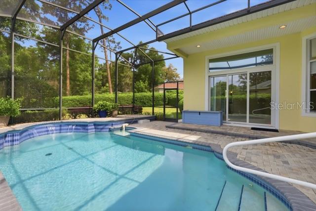 Image 18 of 22 For 312 Lake Victoria Circle