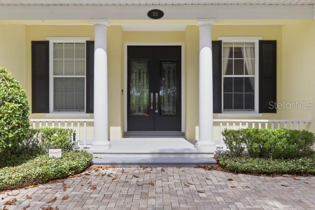 Image 2 of 22 For 312 Lake Victoria Circle