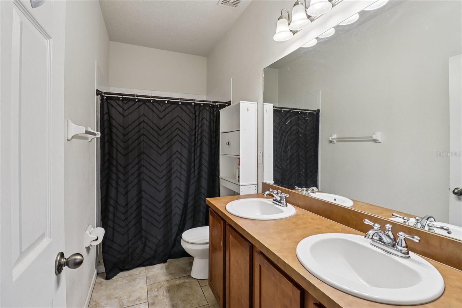 Image 15 of 19 For 1994 Yellowfin Drive