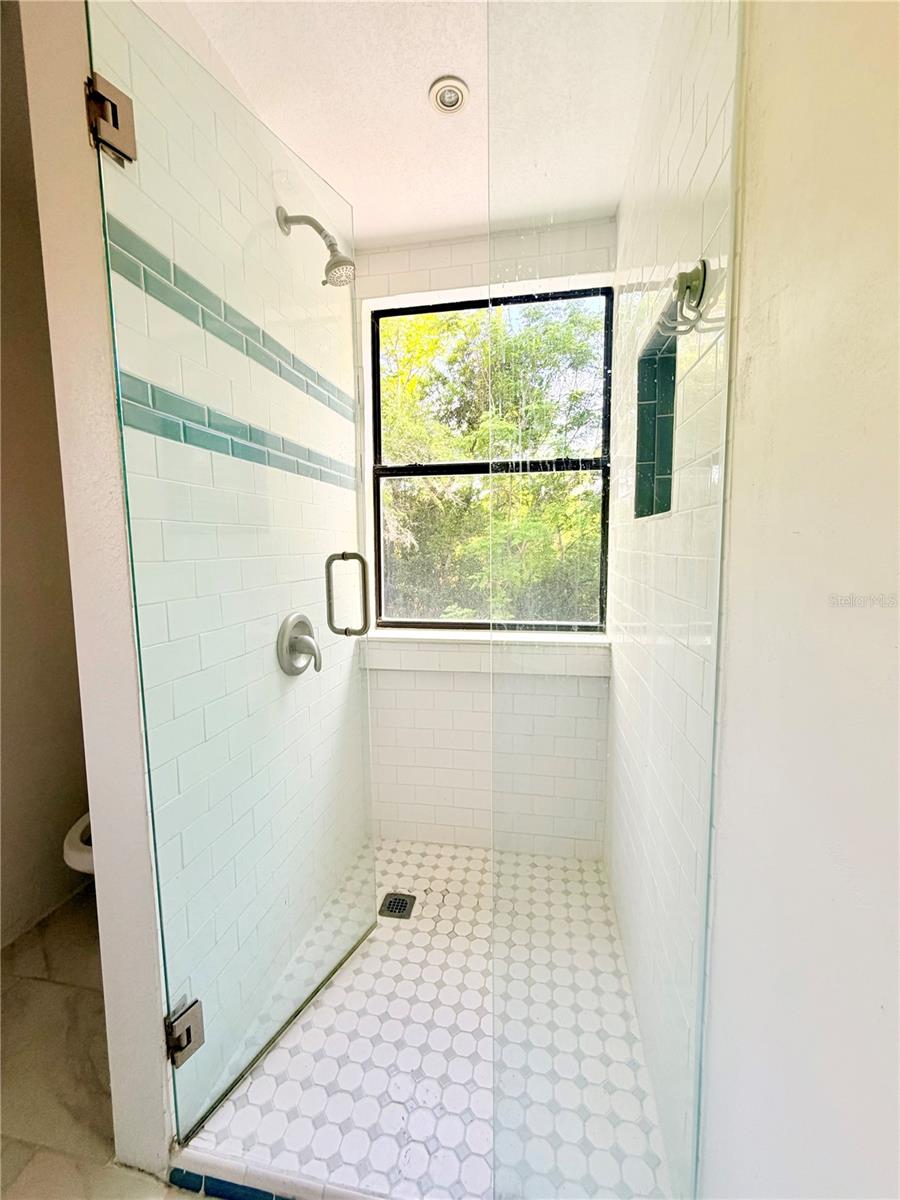 Image 10 of 23 For 7700 Eden Park Road