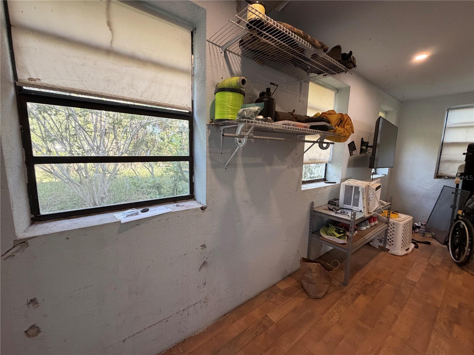 Image 15 of 23 For 7700 Eden Park Road