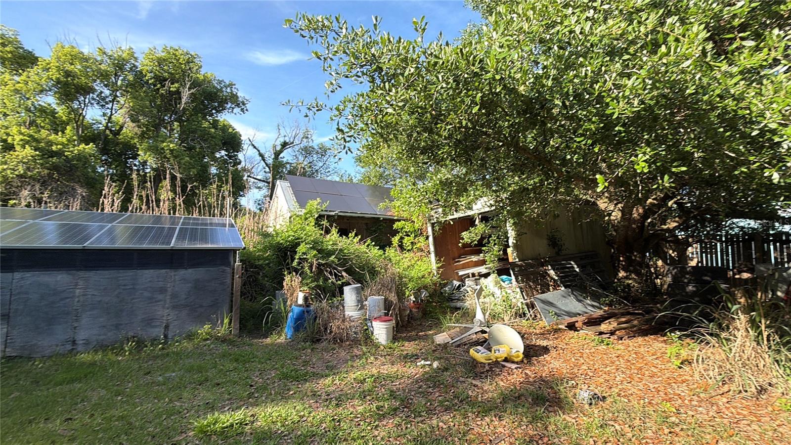 Image 19 of 23 For 7700 Eden Park Road