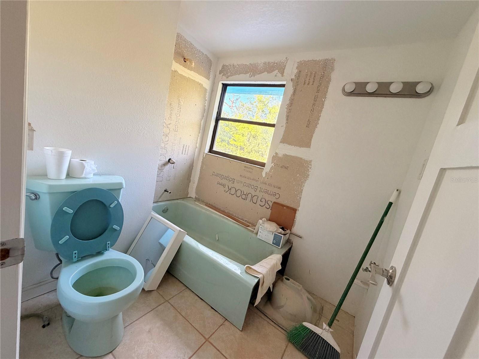 Image 7 of 23 For 7700 Eden Park Road