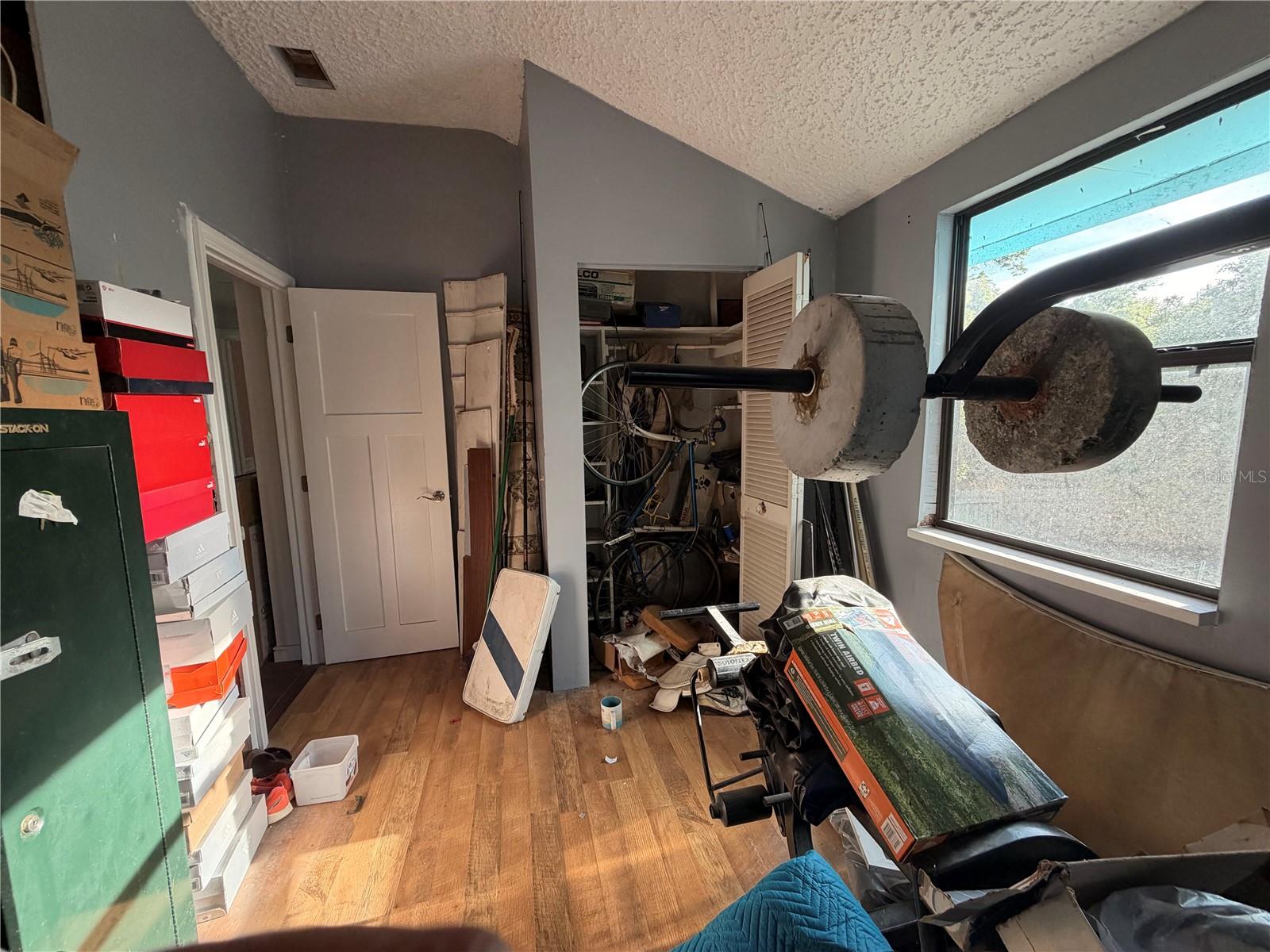 Image 8 of 23 For 7700 Eden Park Road