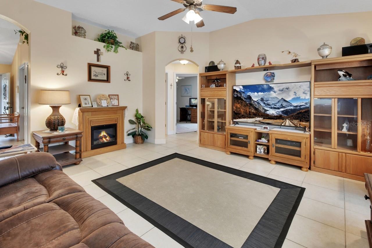 Image 10 of 44 For 1837 Dublin Road