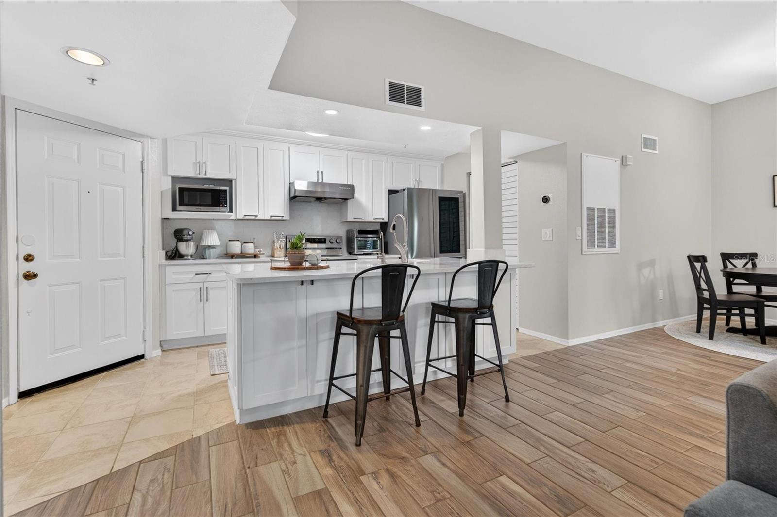 Image 11 of 45 For 417 Summit Ridge Place 213