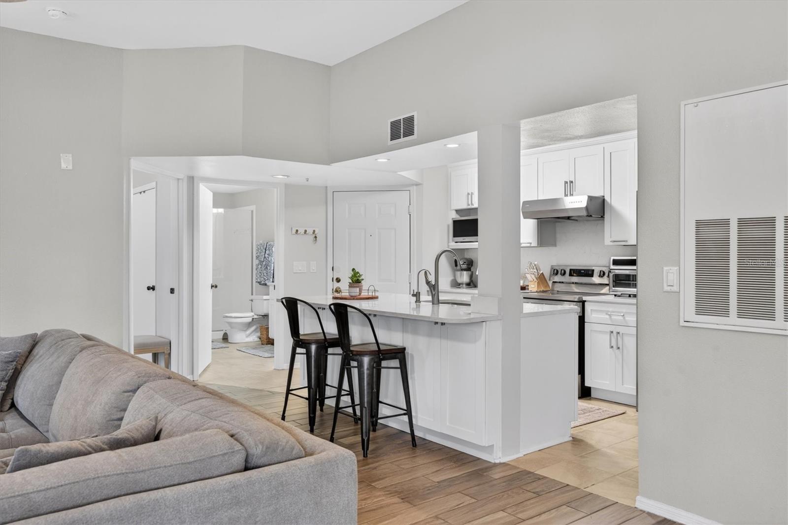 Image 16 of 45 For 417 Summit Ridge Place 213