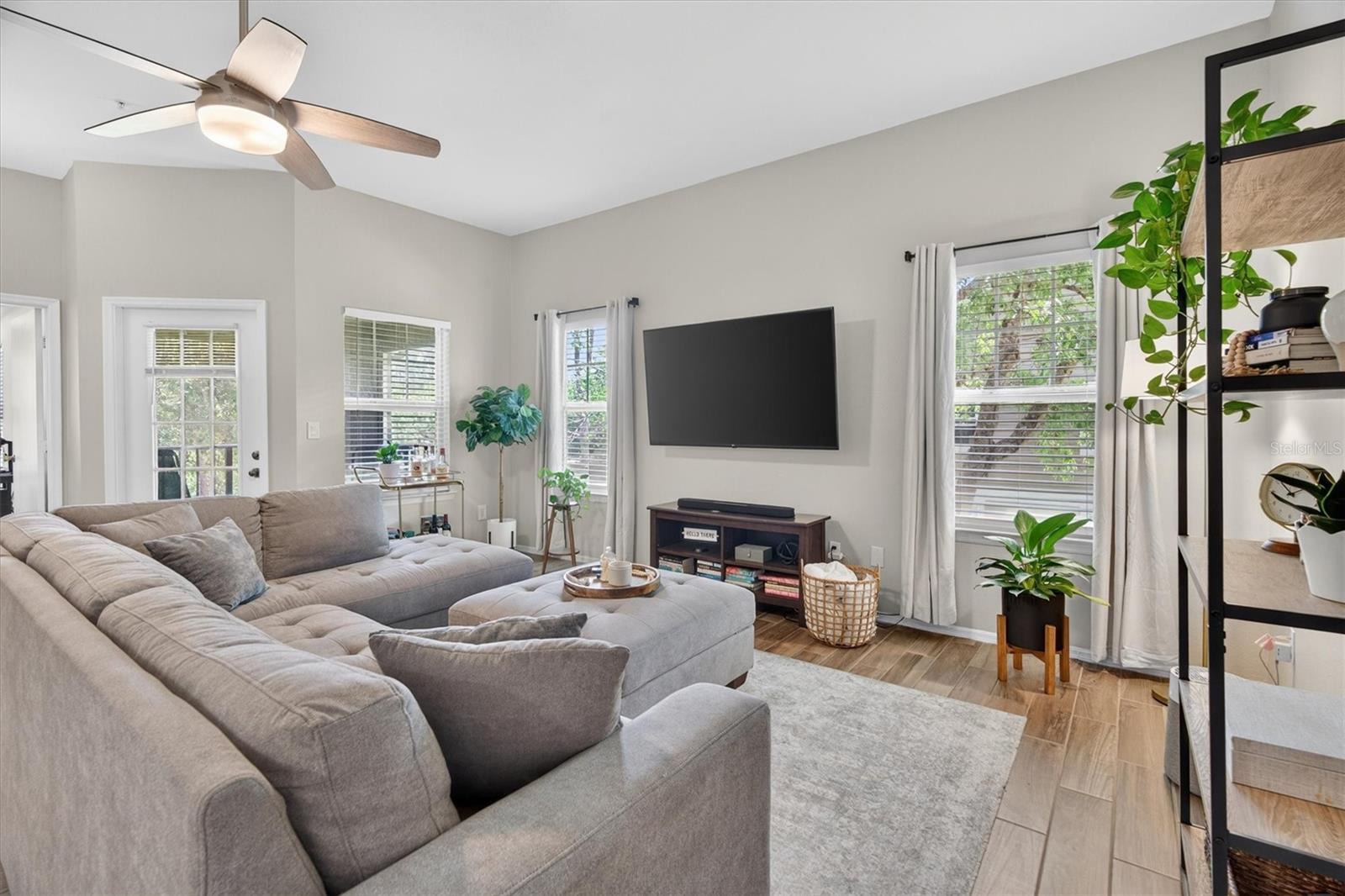 Image 19 of 45 For 417 Summit Ridge Place 213