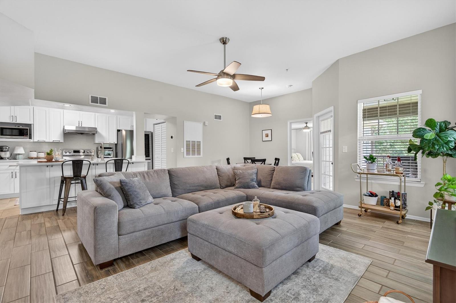 Image 20 of 45 For 417 Summit Ridge Place 213