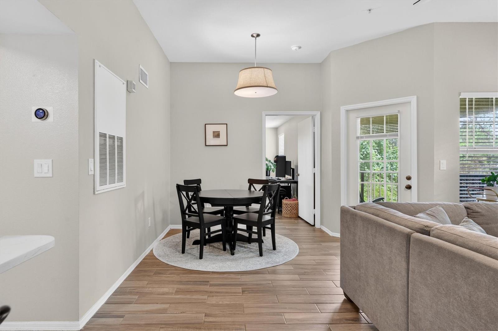 Image 22 of 45 For 417 Summit Ridge Place 213