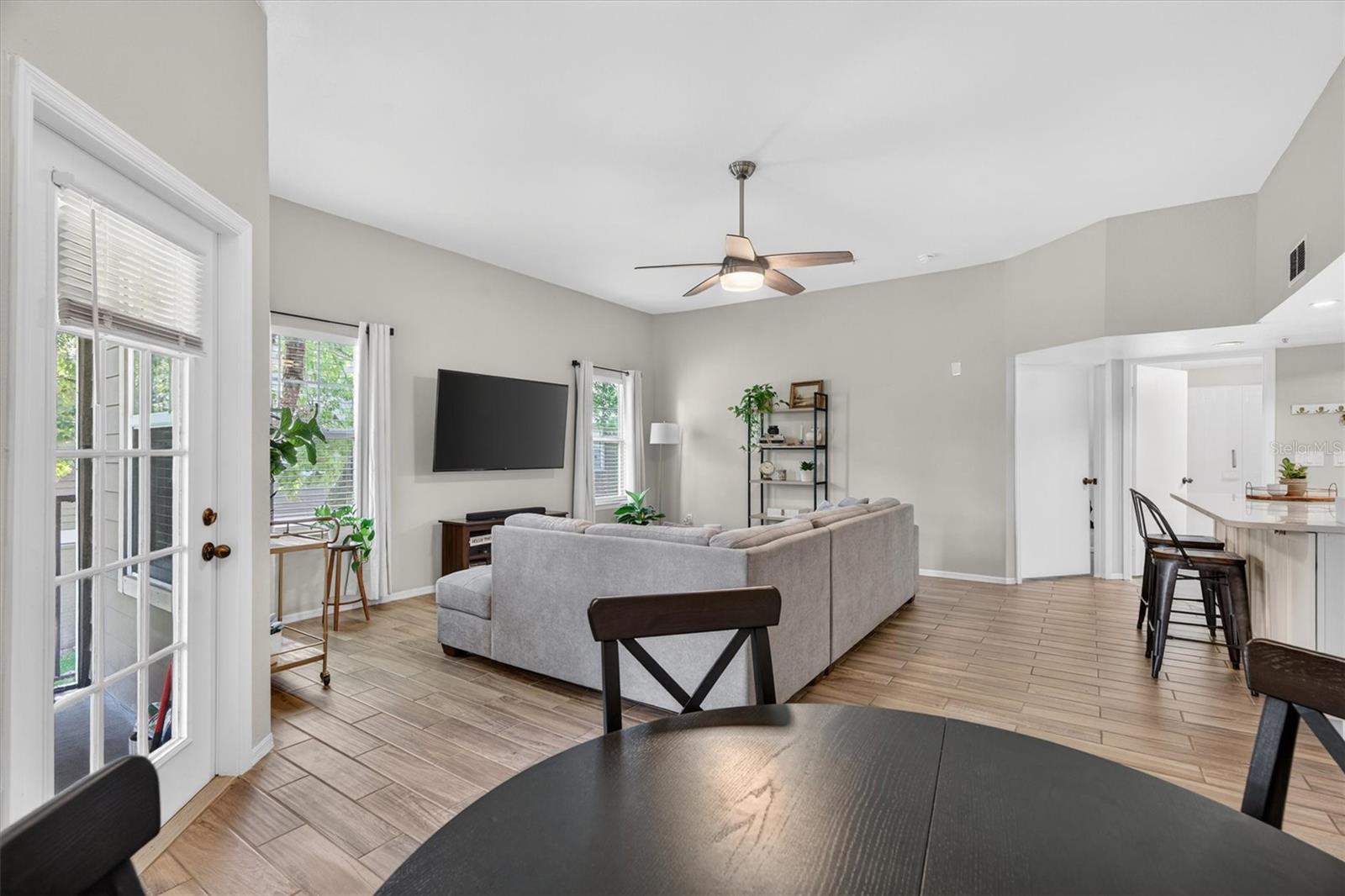 Image 25 of 45 For 417 Summit Ridge Place 213