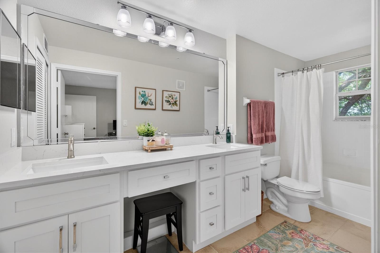 Image 28 of 45 For 417 Summit Ridge Place 213