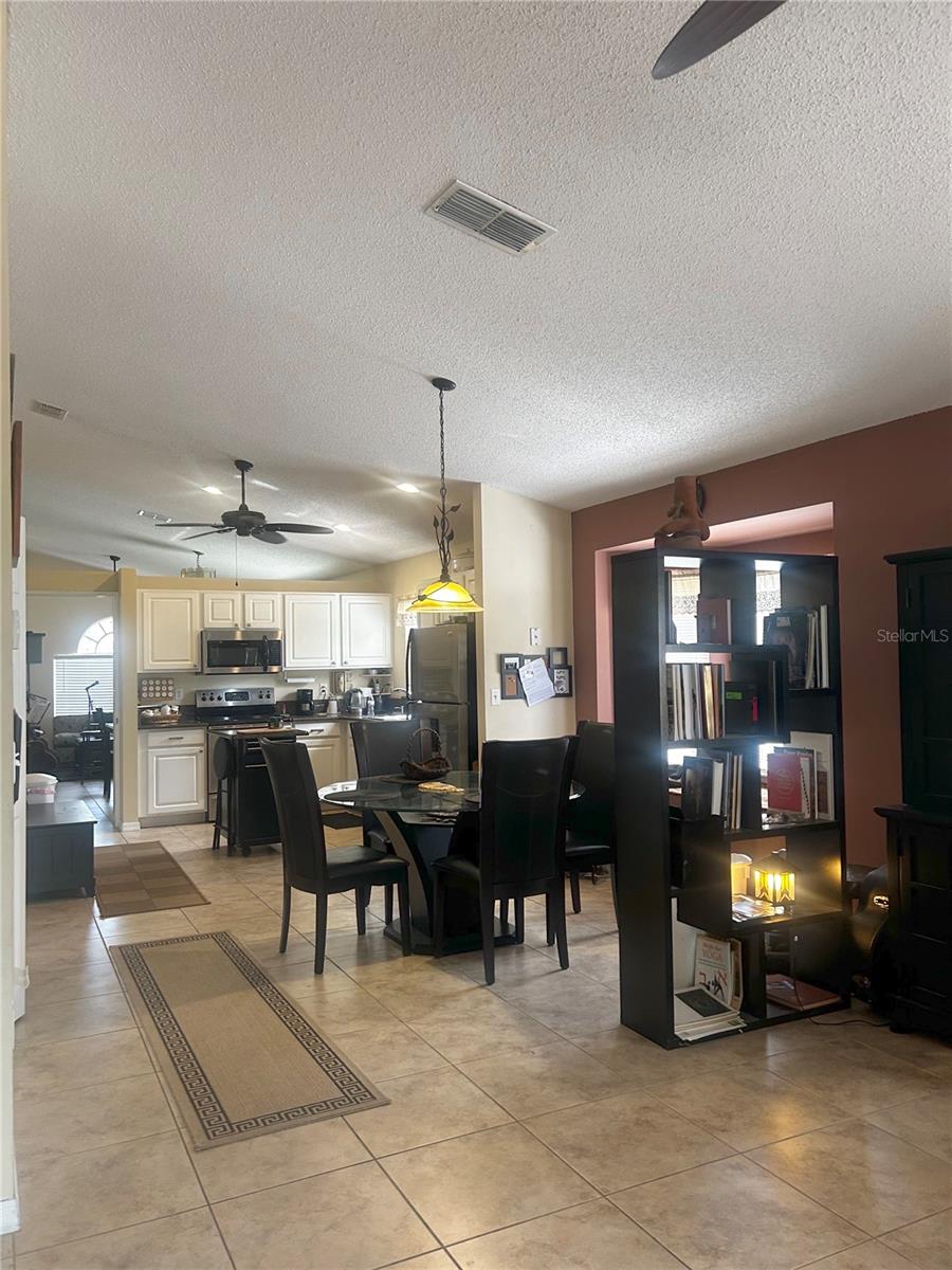 Image 3 of 32 For 5632 Mariwood Drive