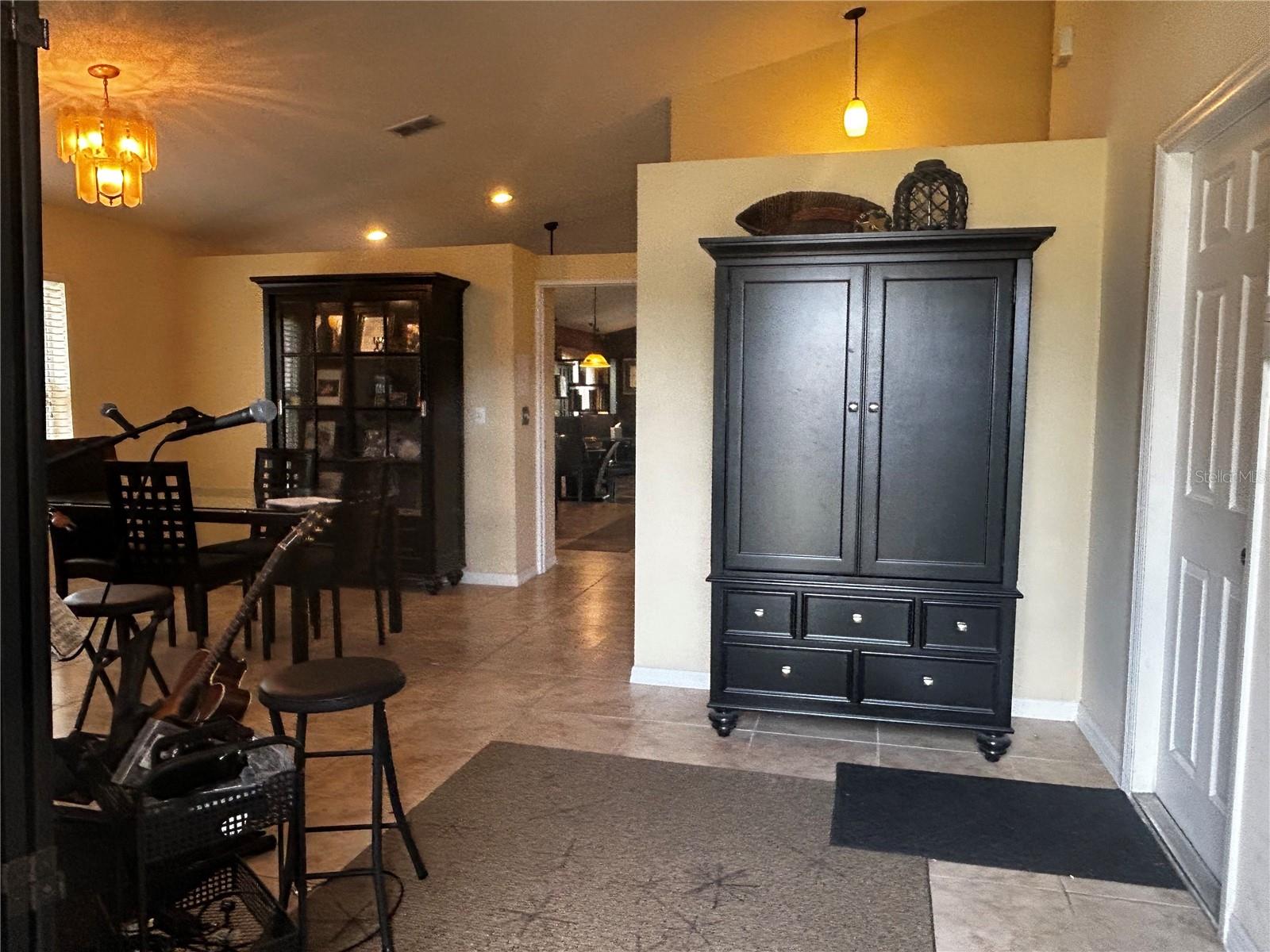 Image 4 of 32 For 5632 Mariwood Drive