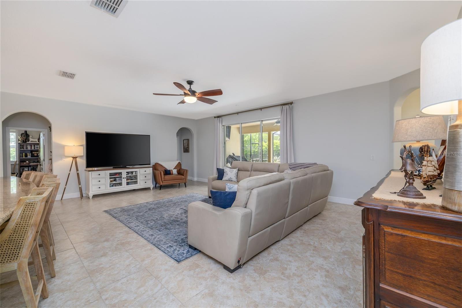 Image 4 of 37 For 735 Evening Star Lane