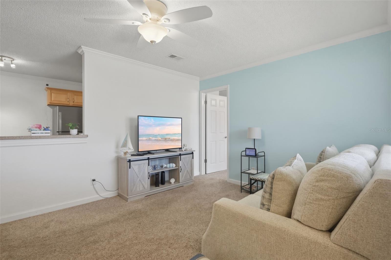 Image 11 of 22 For 1600 Big Tree Road G7