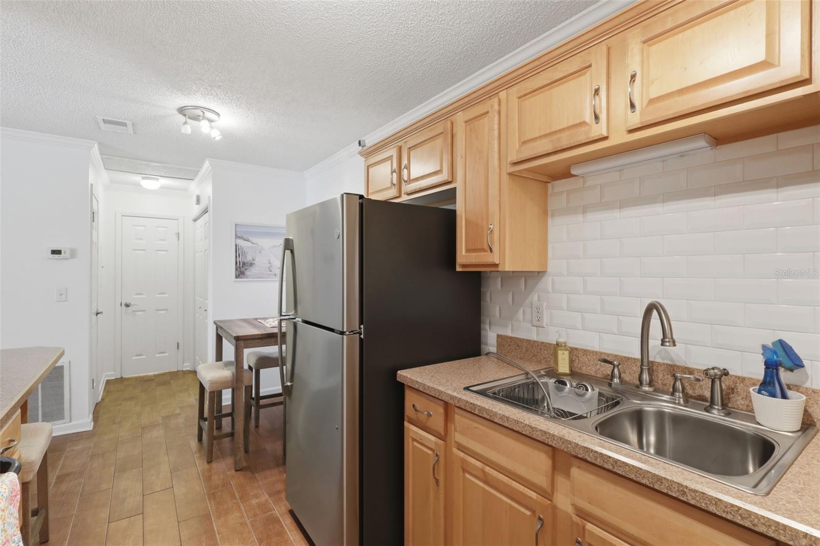 Image 14 of 22 For 1600 Big Tree Road G7